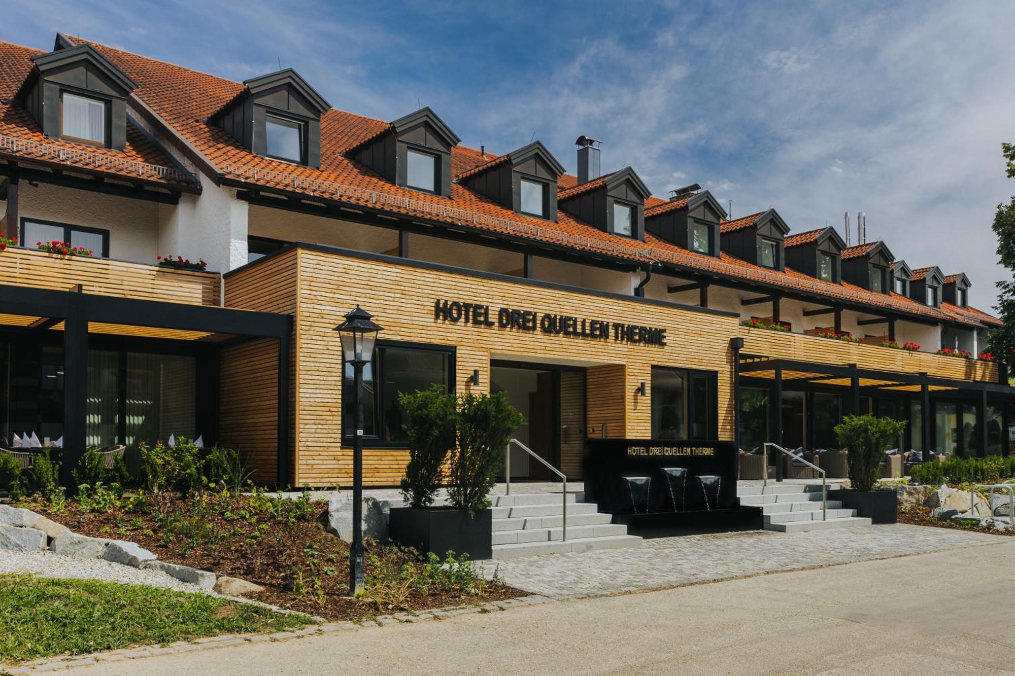 Hotel Drei Quellen Therme Bad Griesbach  Exterior photo